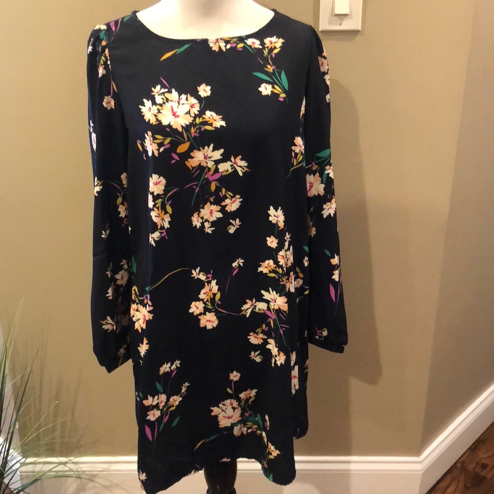 NWOT LULU’S FLORAL DRESS SIZE SMALL